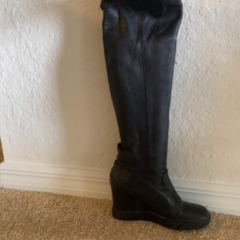 Double Zip Knee-High Boot, Black Giuseppe Zanotti - Picture 3 of 12
